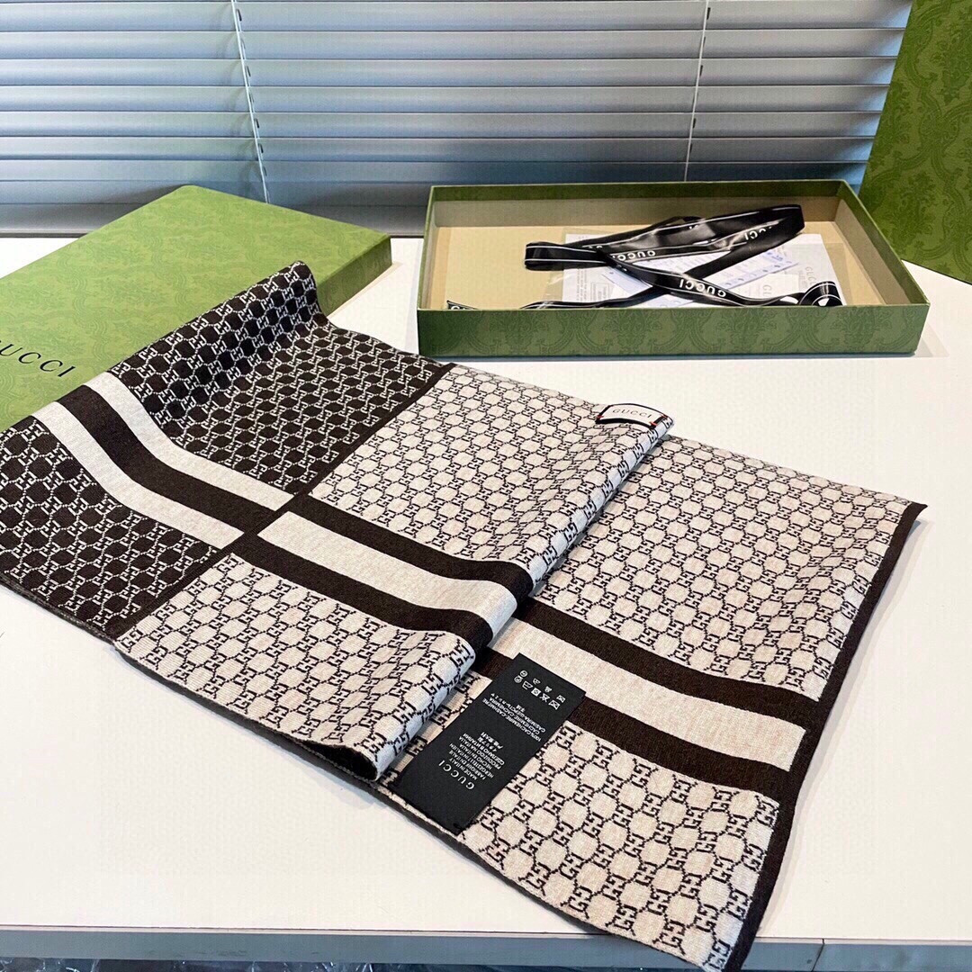 Gvc*1 scarf 32x180cm