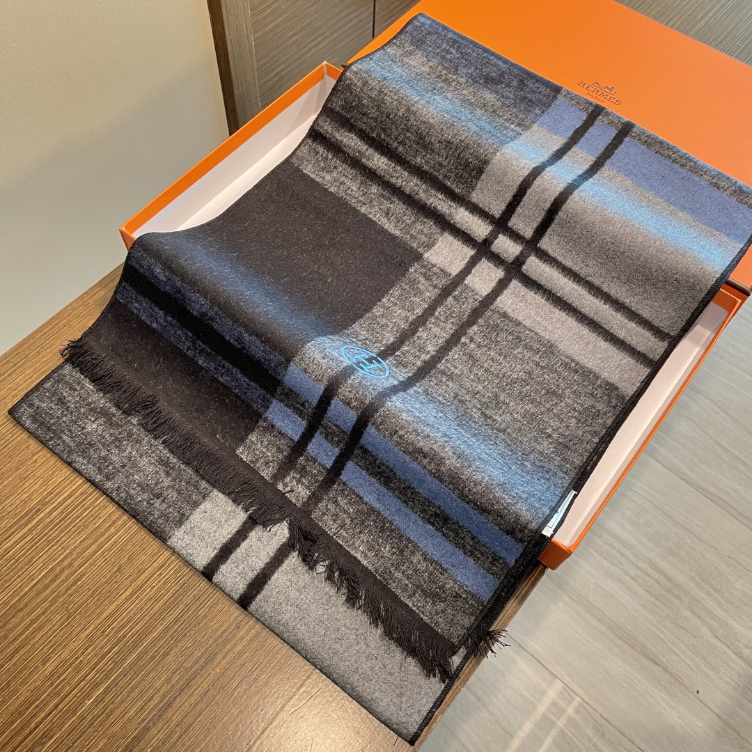 H**me5 scarf 45x180cm