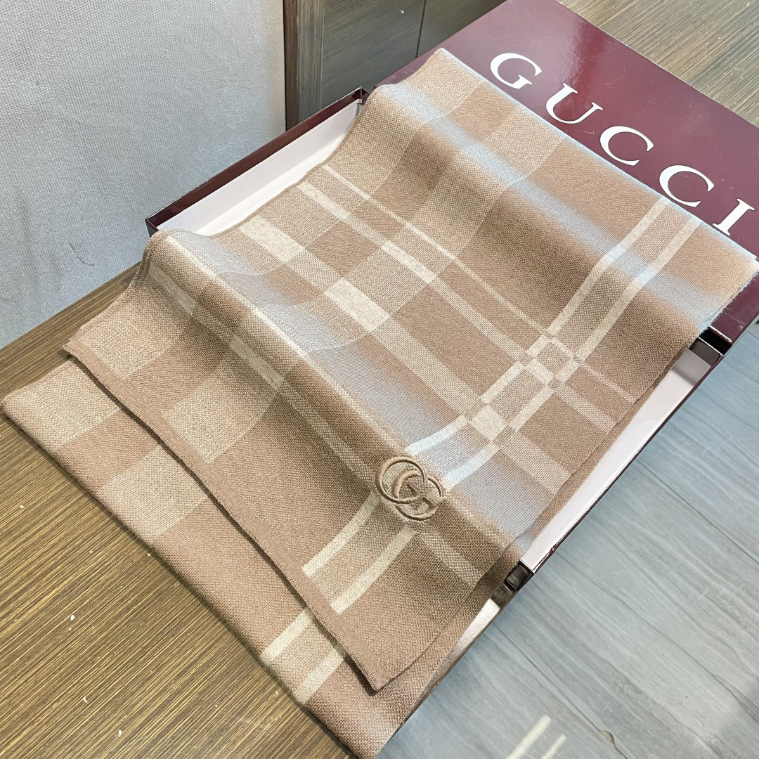 Gvc*1 scarf 32x190cm