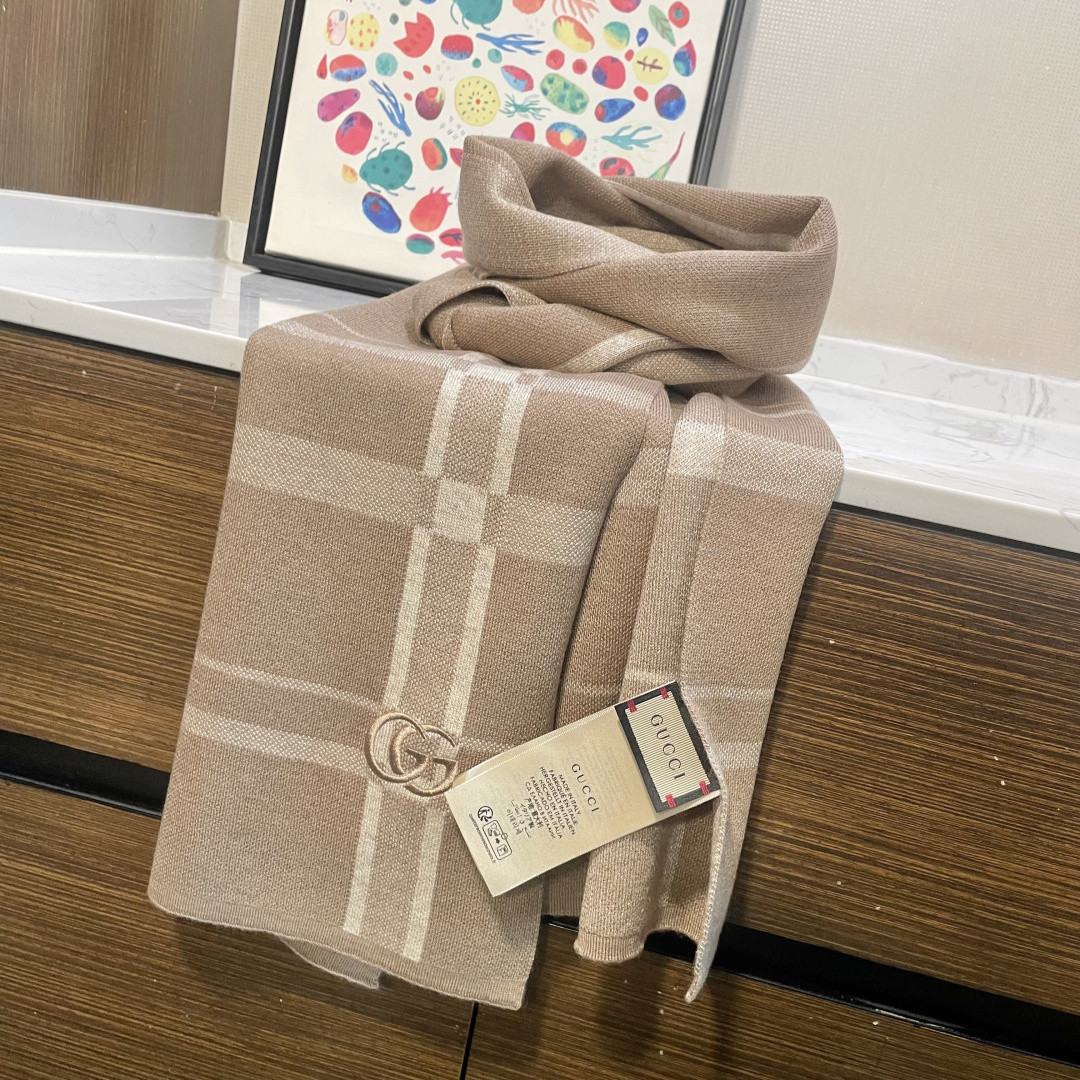 Gvc*1 scarf 32x190cm