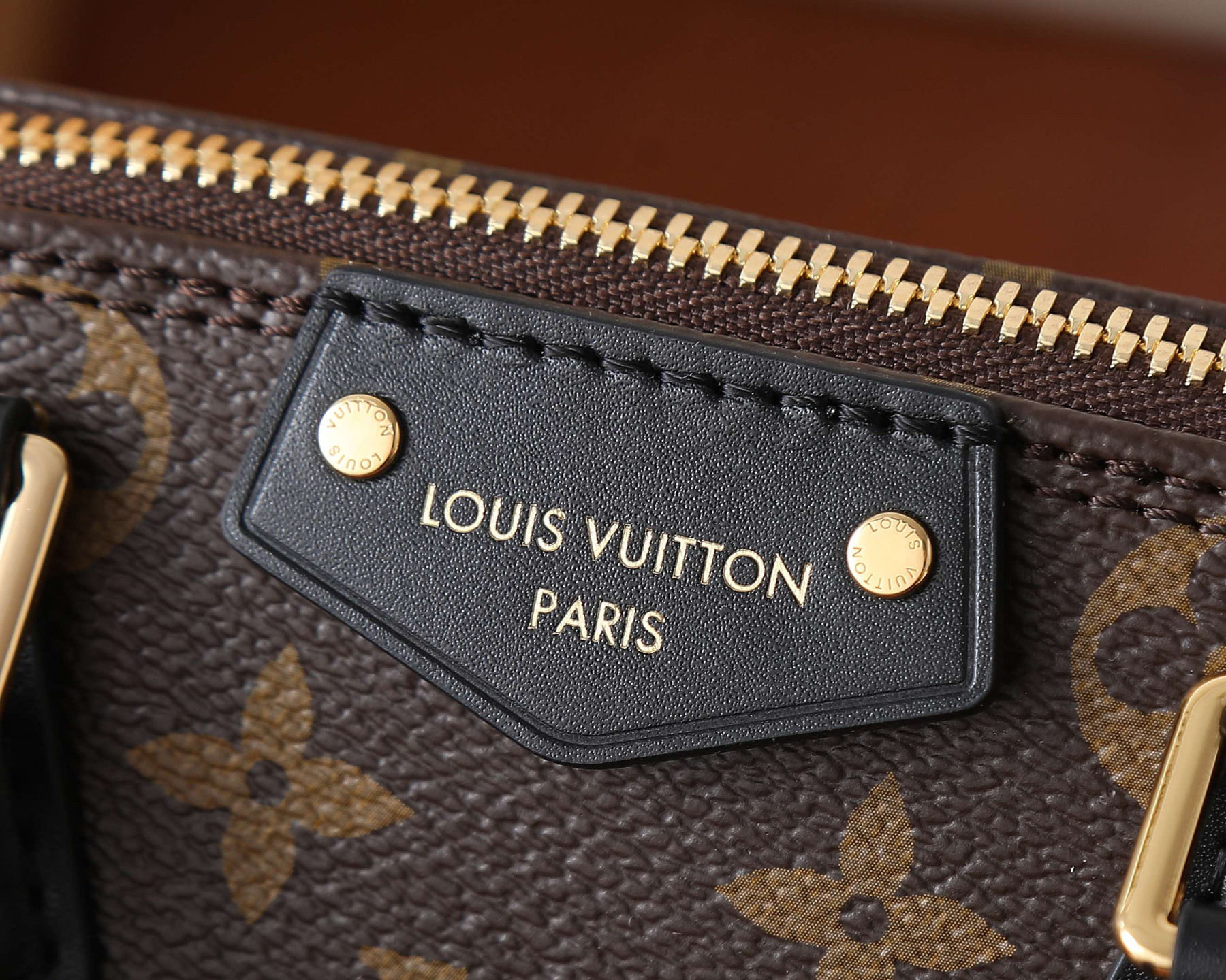 LV ALMA TRUNK BB Handbag M26084 19x11x22cm