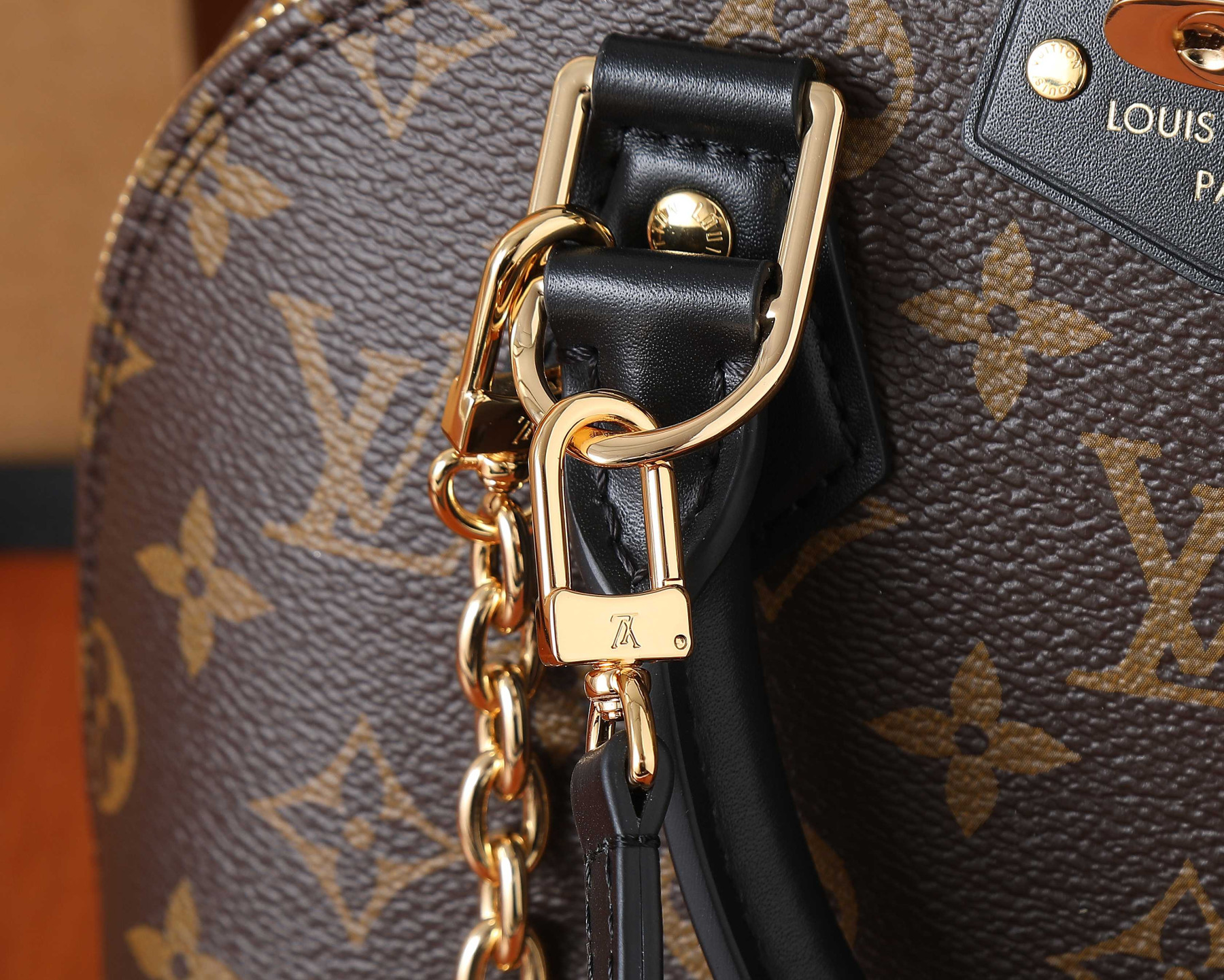 LV ALMA TRUNK BB Handbag M26084 19x11x22cm