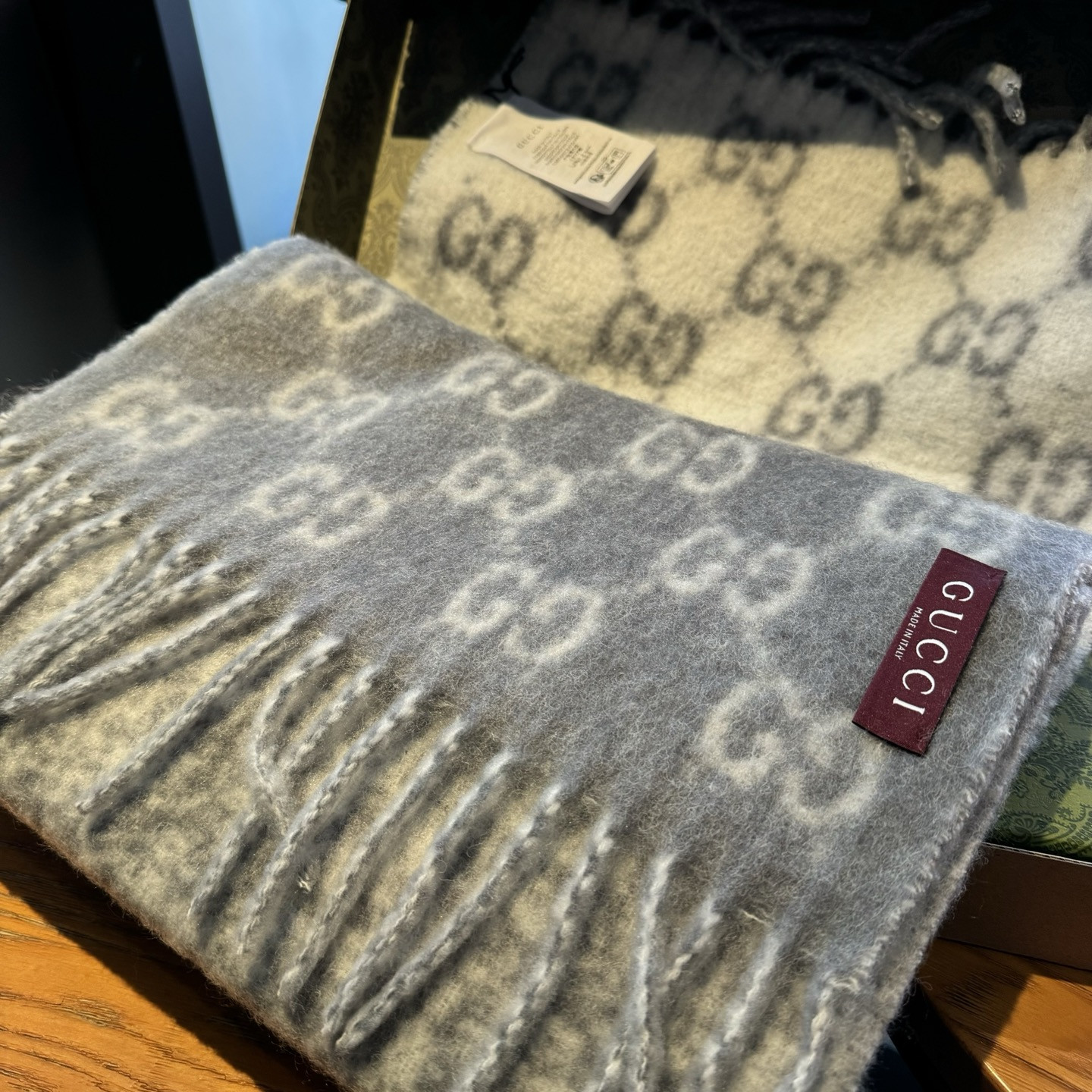 Gucci Gradient-colored scarf 200x37cm