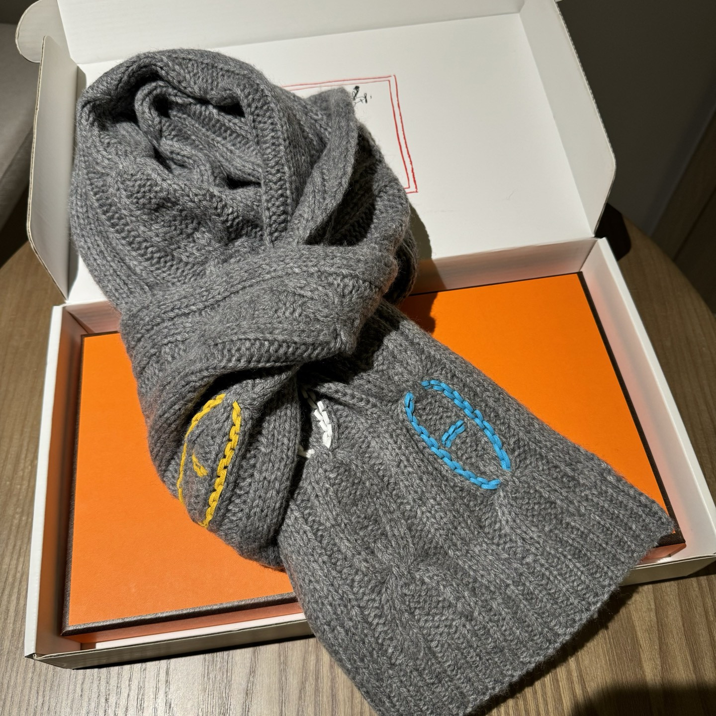 H**me5 scarf 30x200cm