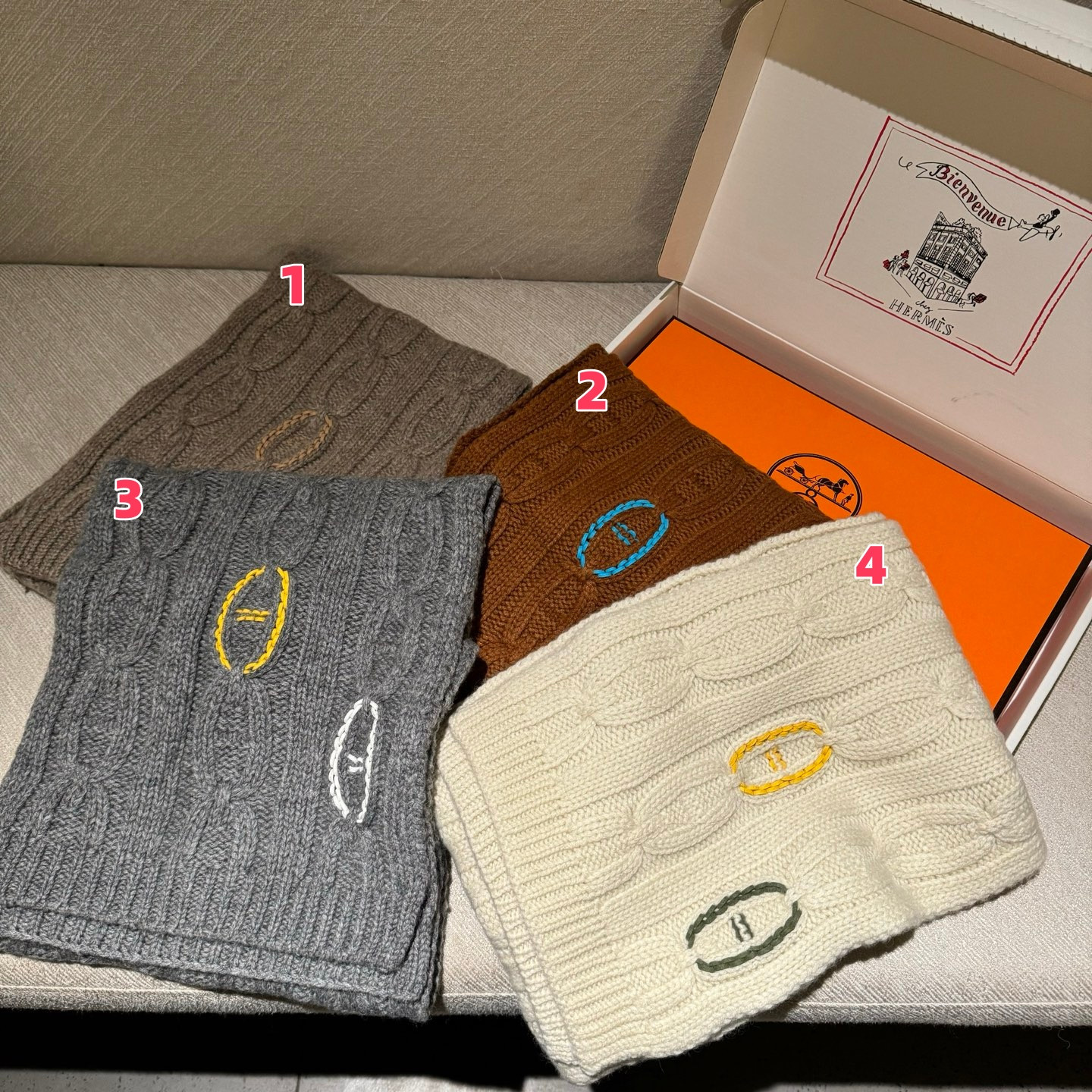 H**me5 scarf 30x200cm