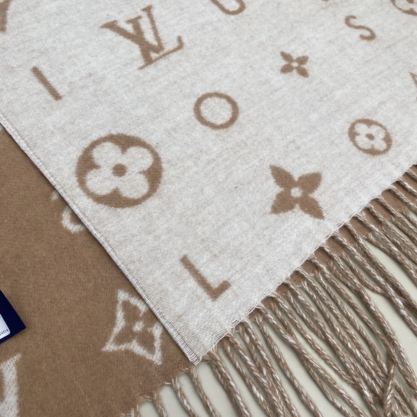 Louis Vuitton Reykjavik 2.0 scarf 40x220cm 100% cashmere