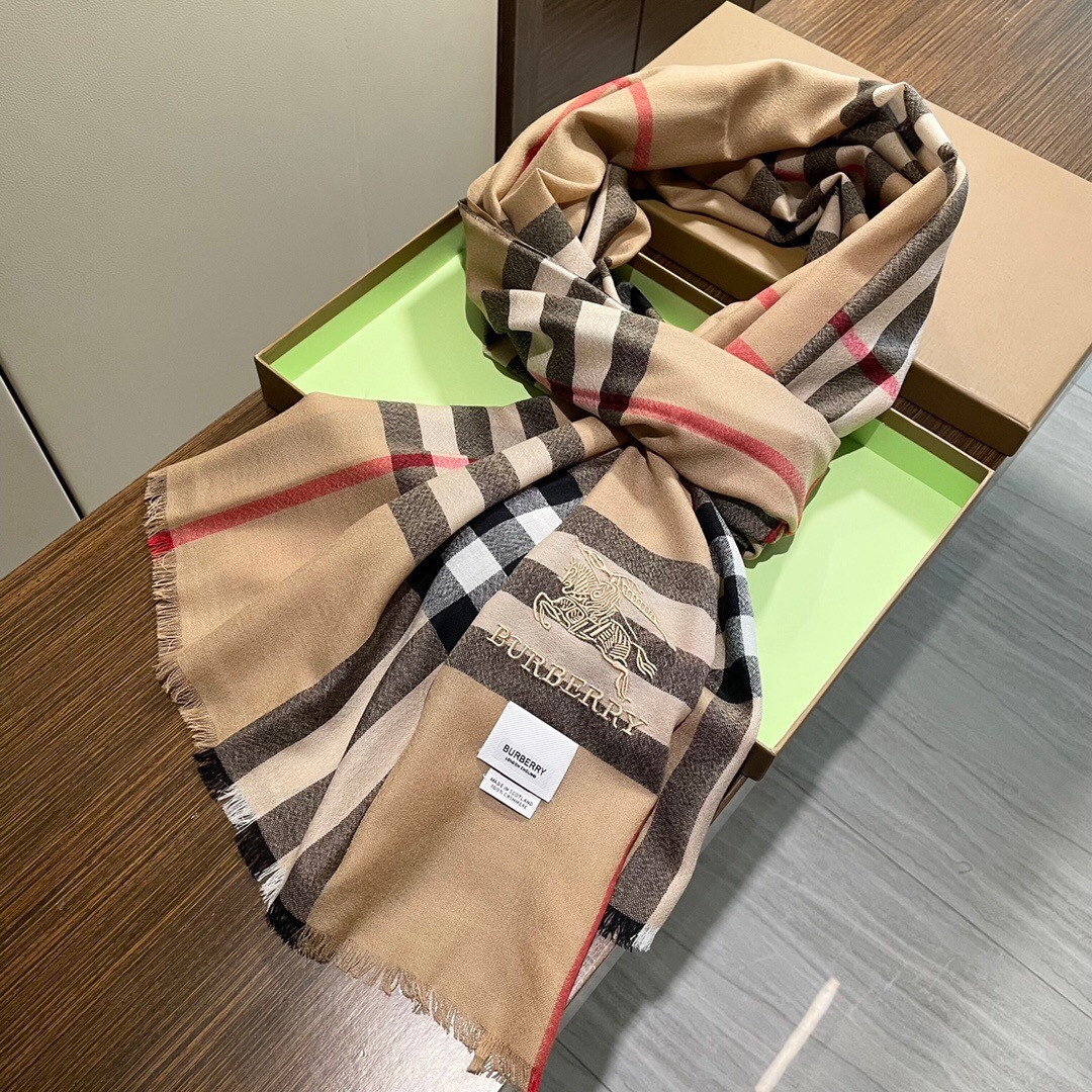 Bv*b*rry scarf 90x200cm