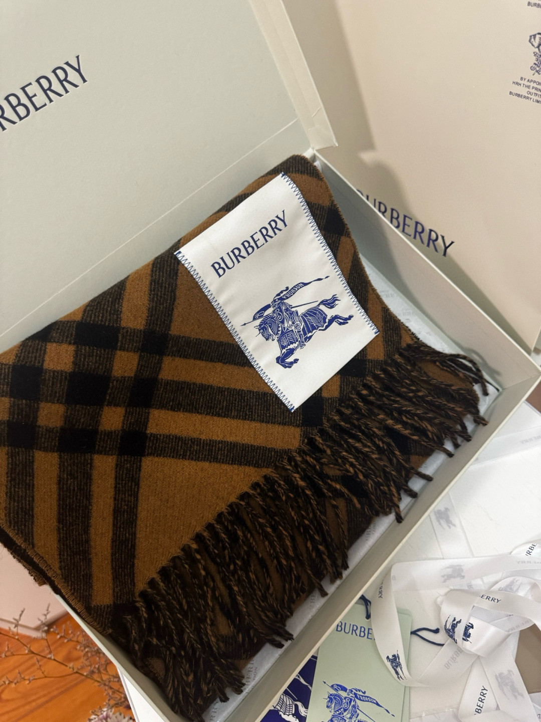 Bv*b*rry scarf 30x180cm 100% cashmere