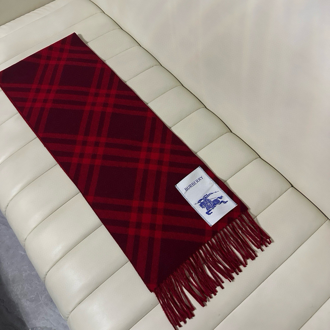 Bv*b*rry scarf 30x180cm 100% cashmere