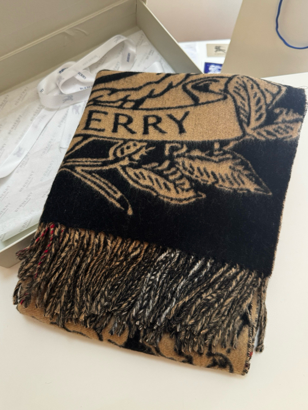 Bv*b*rry Wide Reversible Stormy Knight scarf 50x210cm