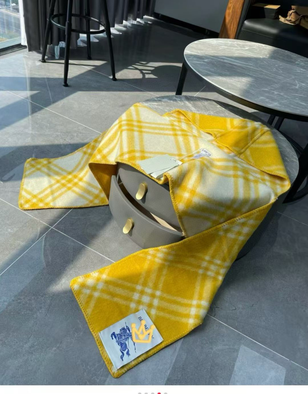 Bv*b*rry scarf 30x195cm