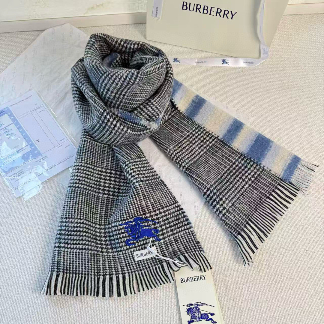 Bv*b*rry scarf 30x190cm