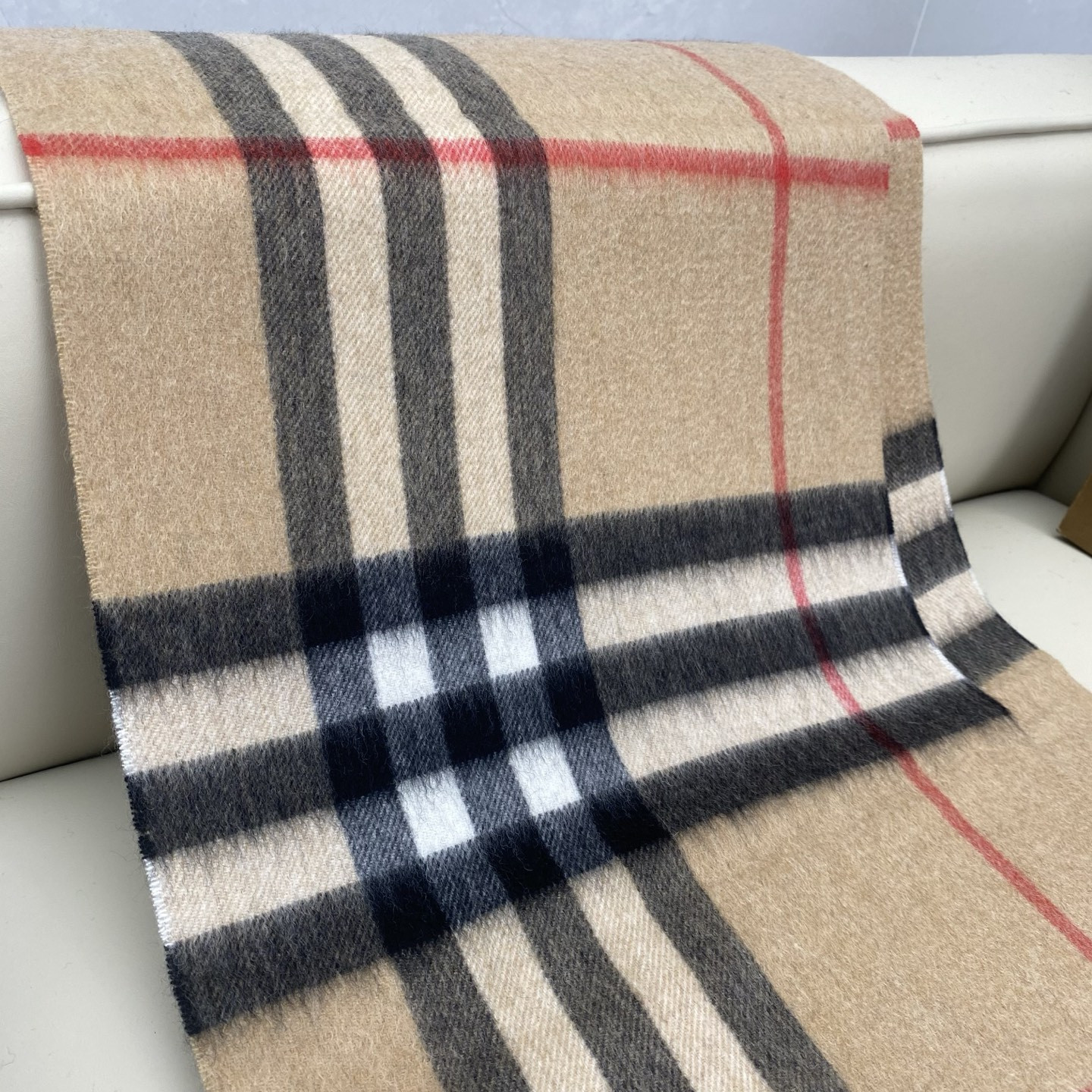 Bv*b*rry scarf 30x168cm 100% cashmere