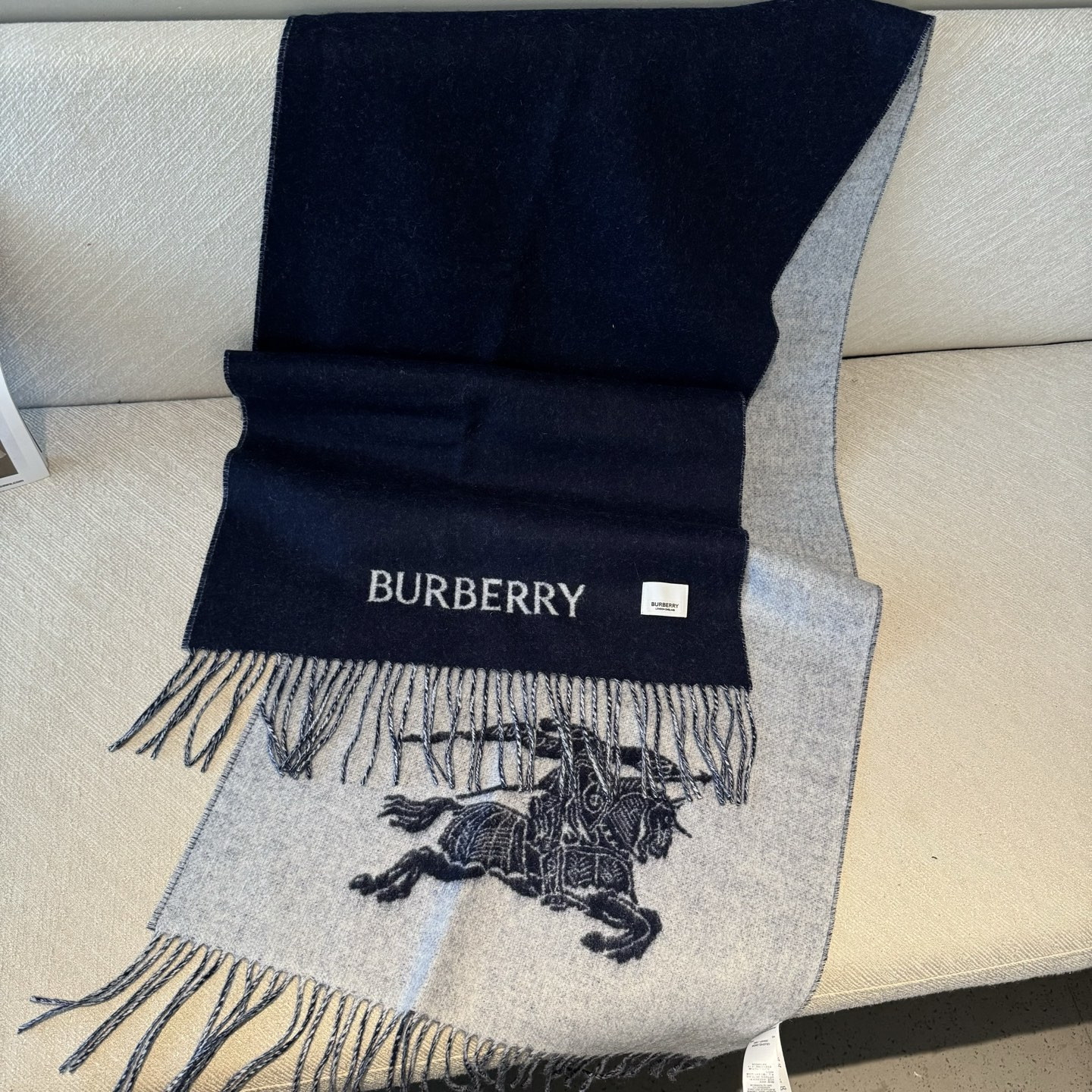 Bv*b*rry Reversible EKD Cashmere scarf 32x180cm 100% wool