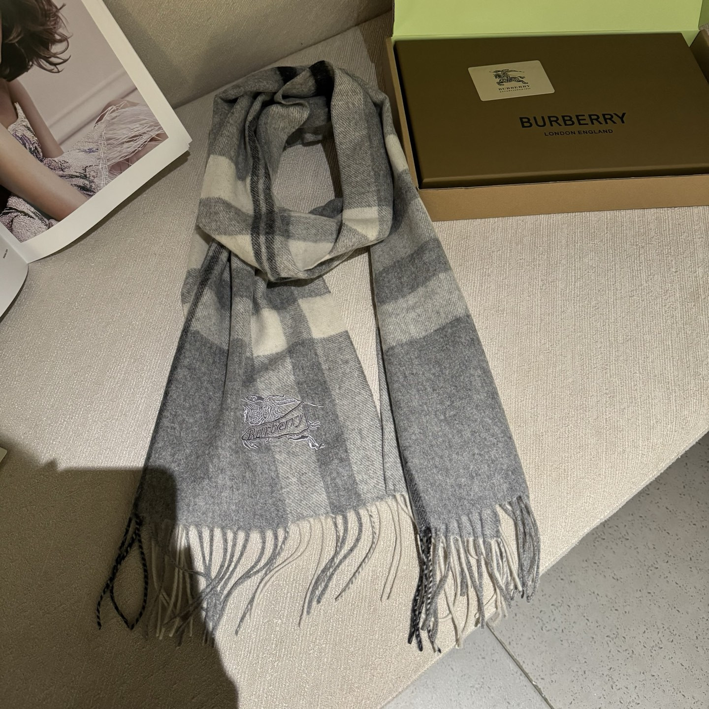 Bv*b*rry scarf 30x180cm 100% lambswool