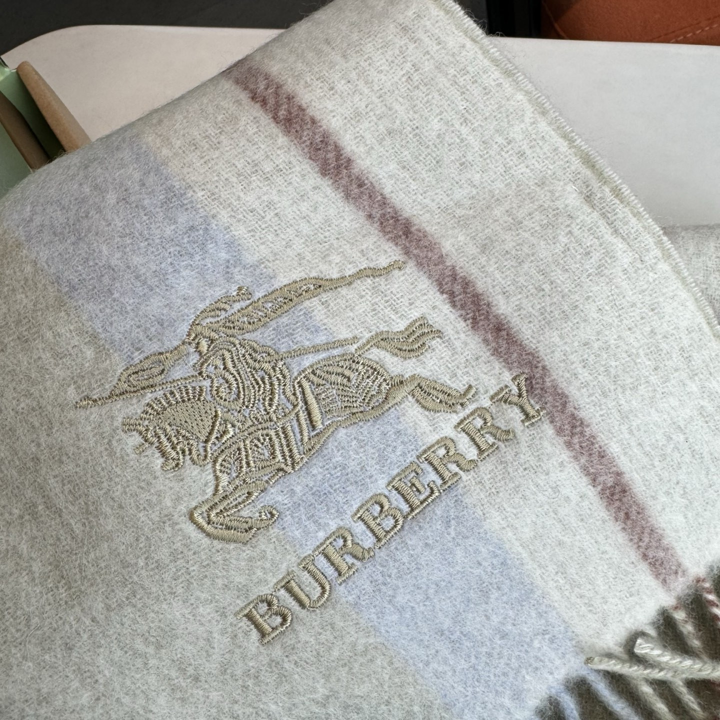 Bv*b*rry scarf 30x180cm 100% lambswool