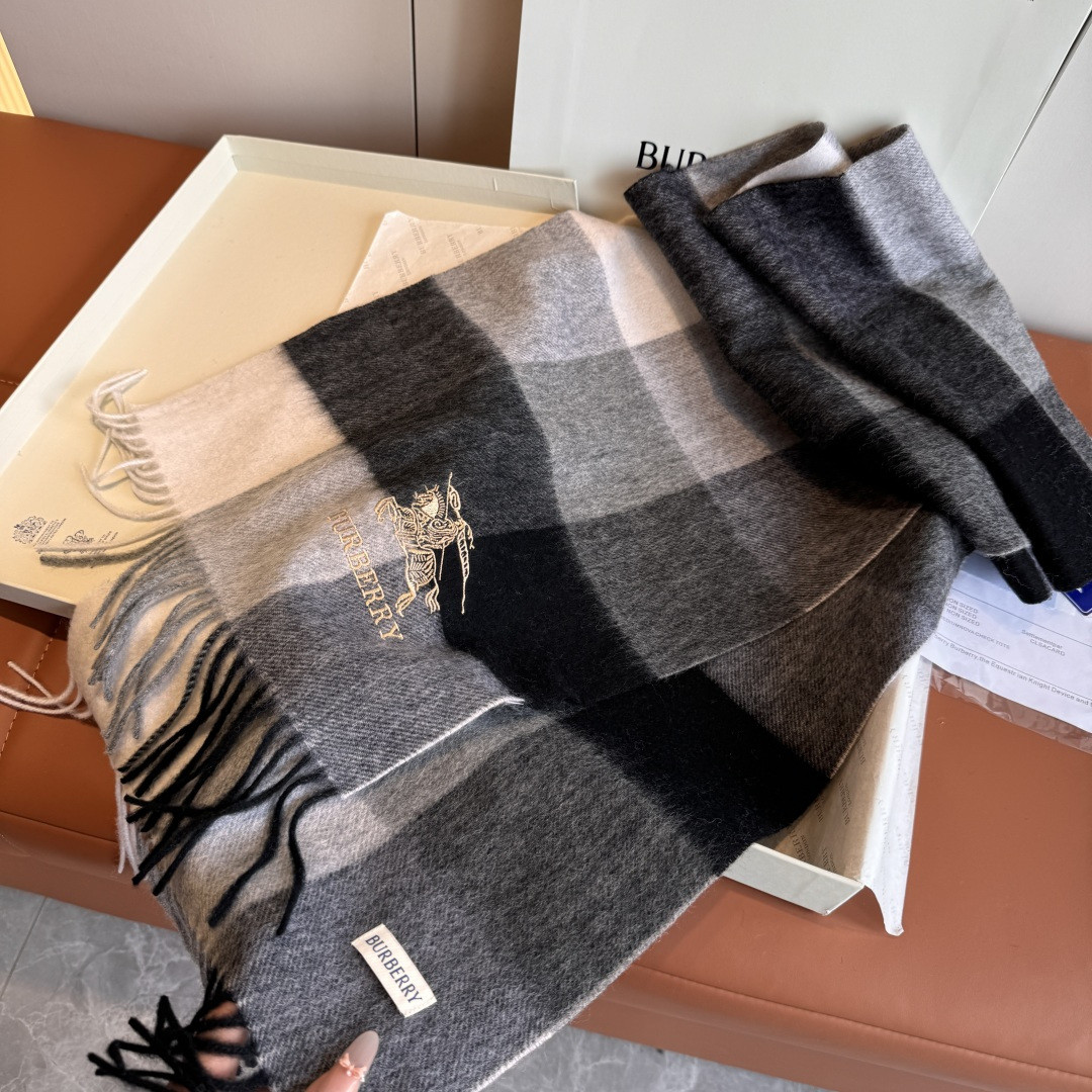 Bv*b*rry scarf 30x180cm 100% cashmere