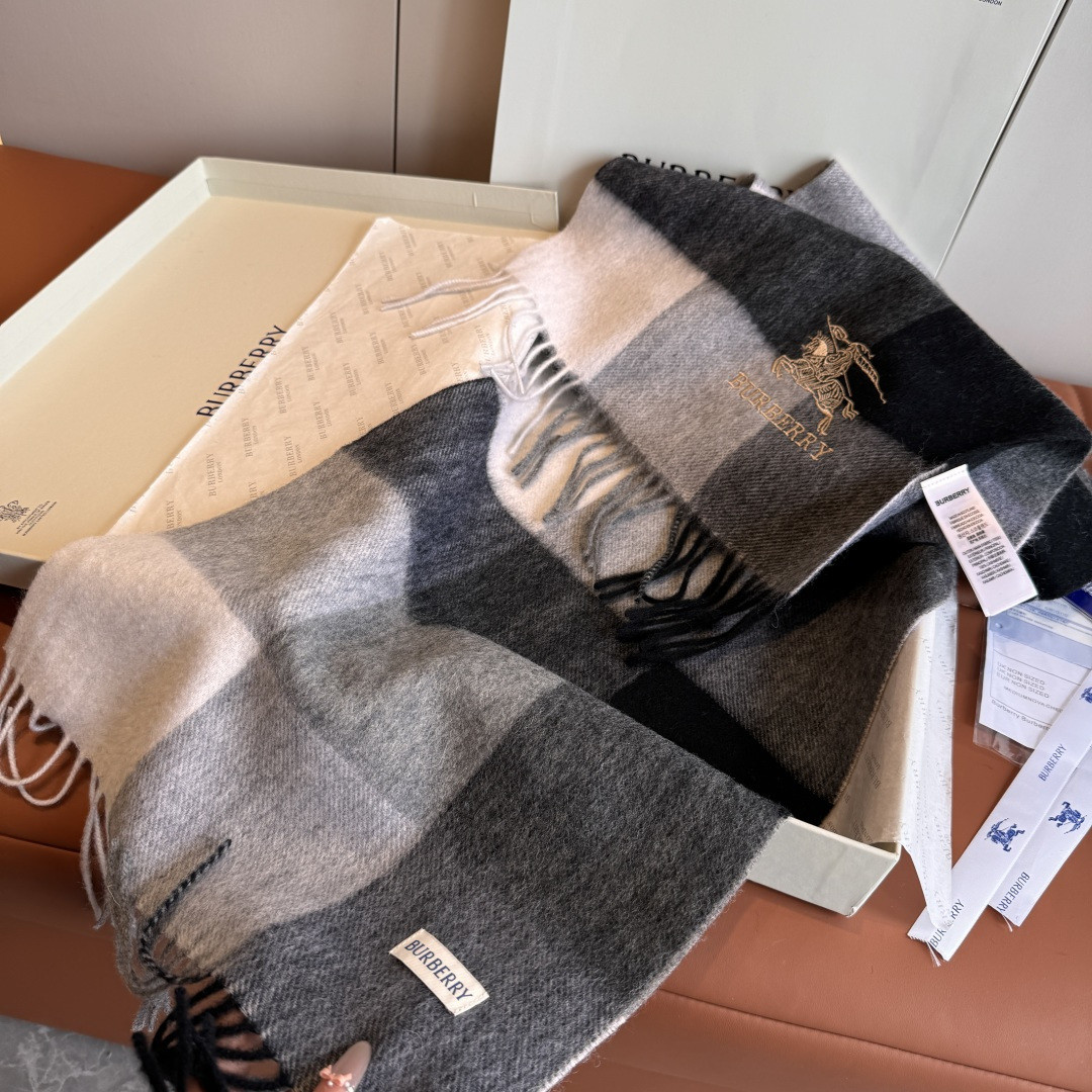 Bv*b*rry scarf 30x180cm 100% cashmere