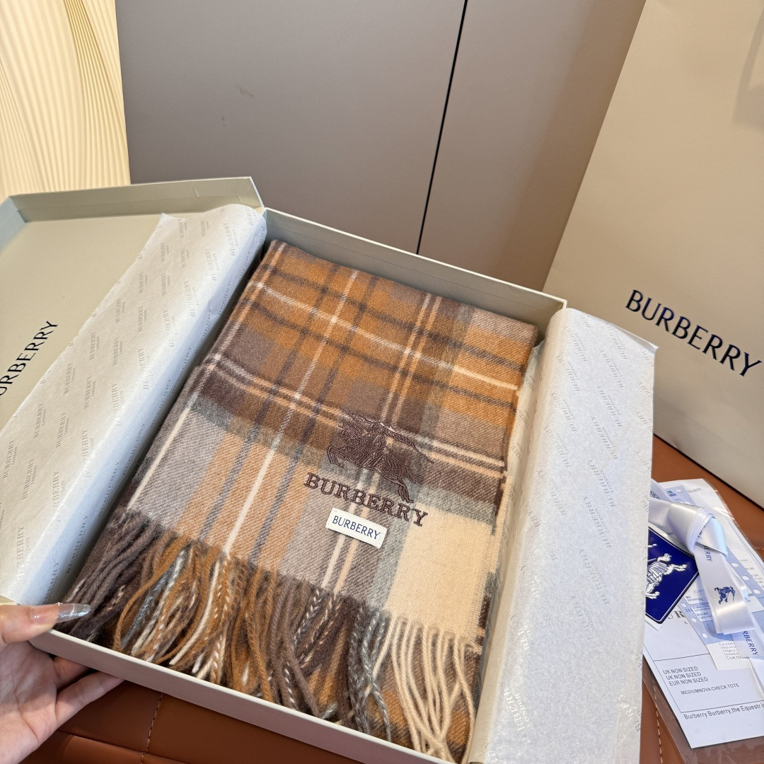 Bv*b*rry scarf 30x180cm