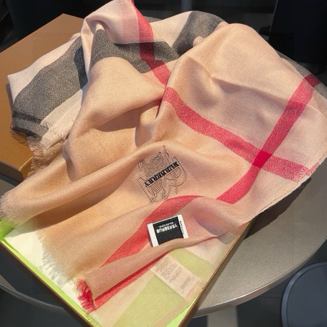 Bv*b*rry scarf 90x200cm