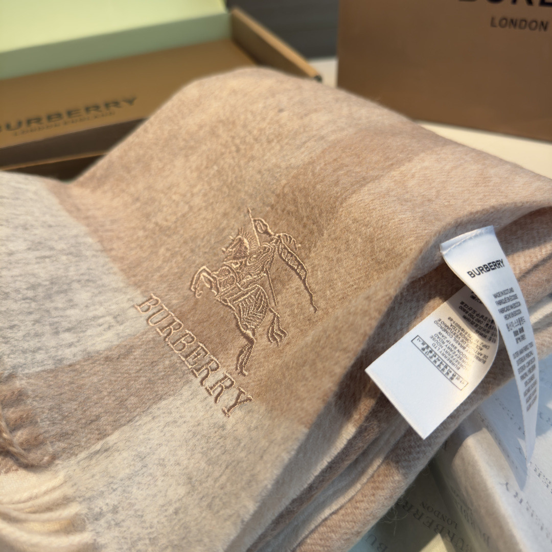 Bv*b*rry scarf 60x180cm 100% lambswool