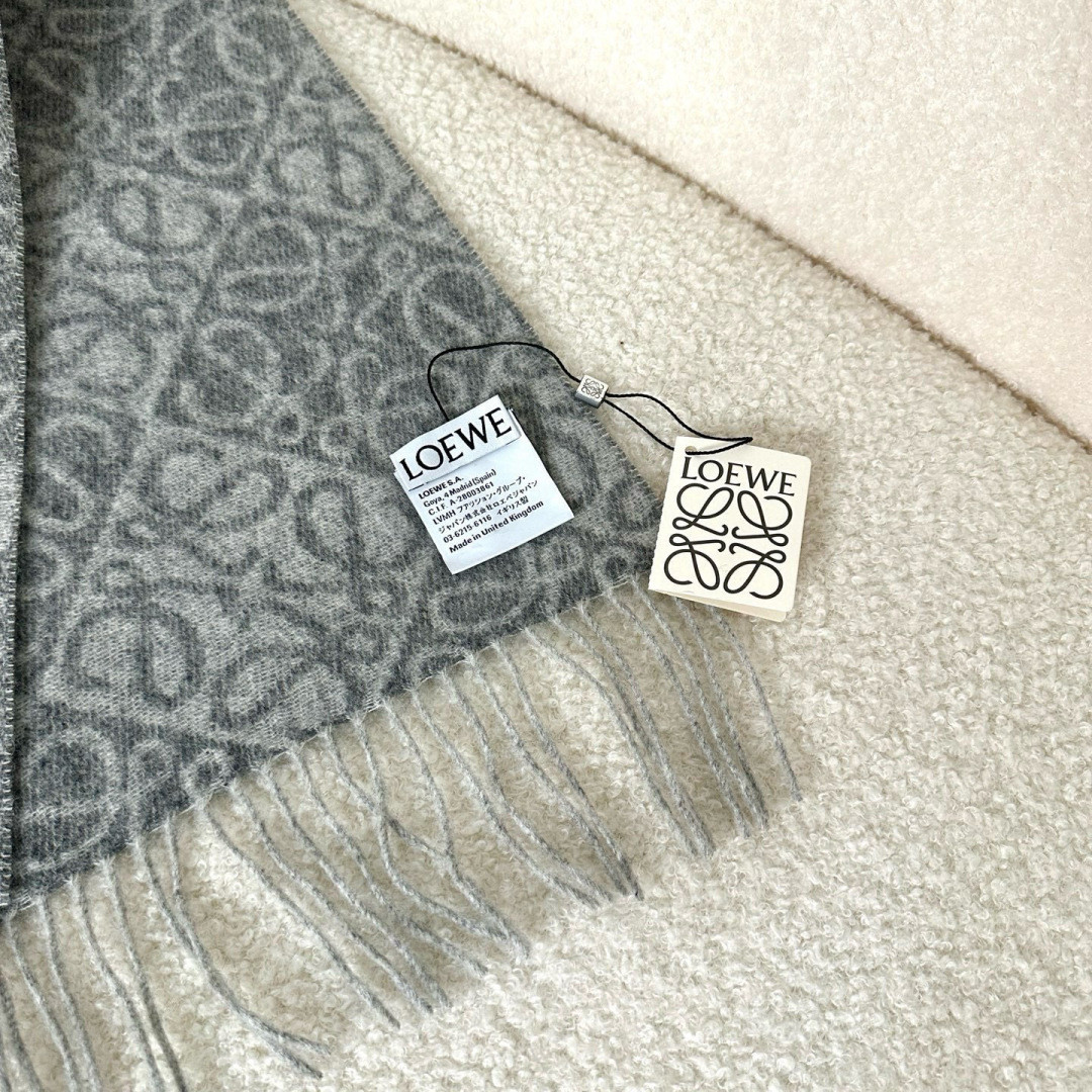 L0ew* scarf 38x180cm