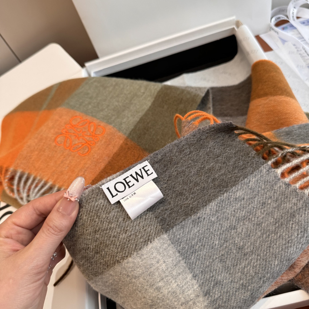 L0ew* scarf 30x180cm