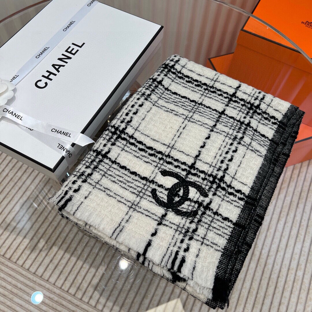Ch**el scarf 70x190cm