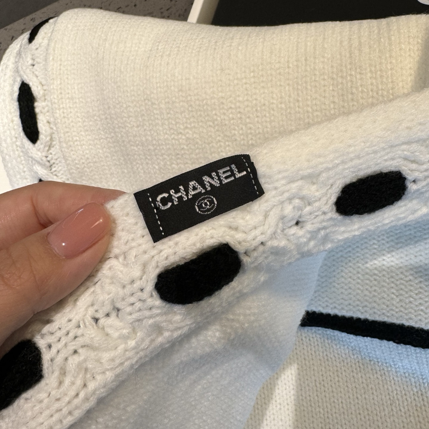 Ch**el scarf 32x170cm 100% cashmere