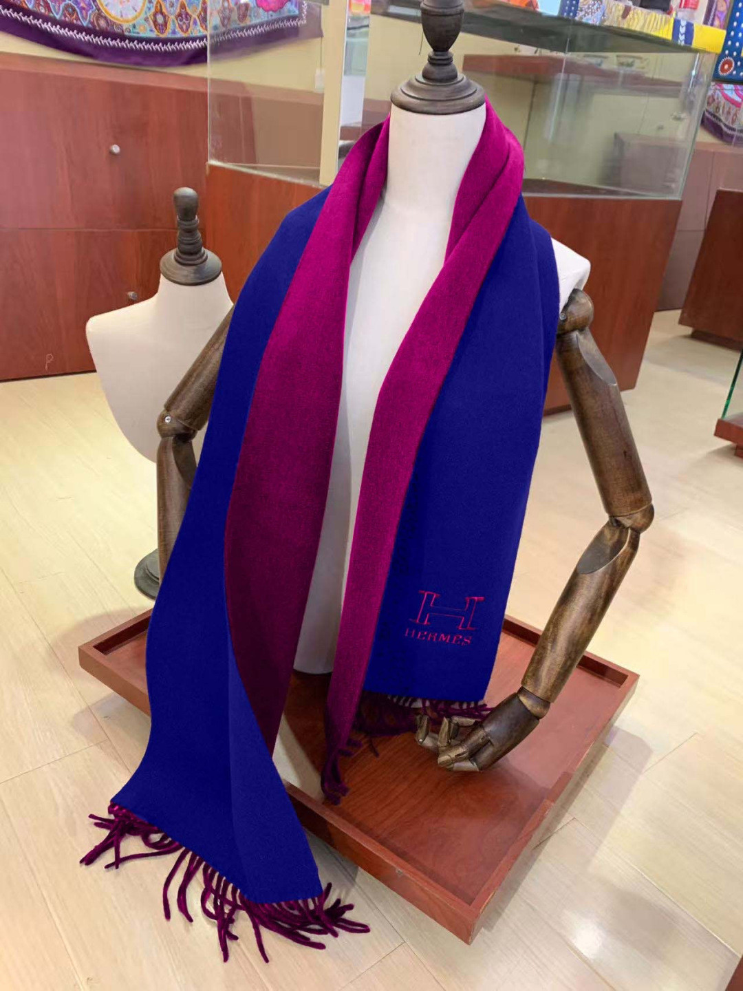 H**me5 scarf 30x200cm