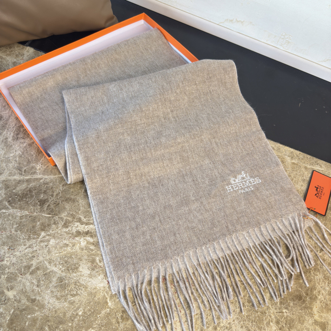 H**me5 scarf 32x180cm