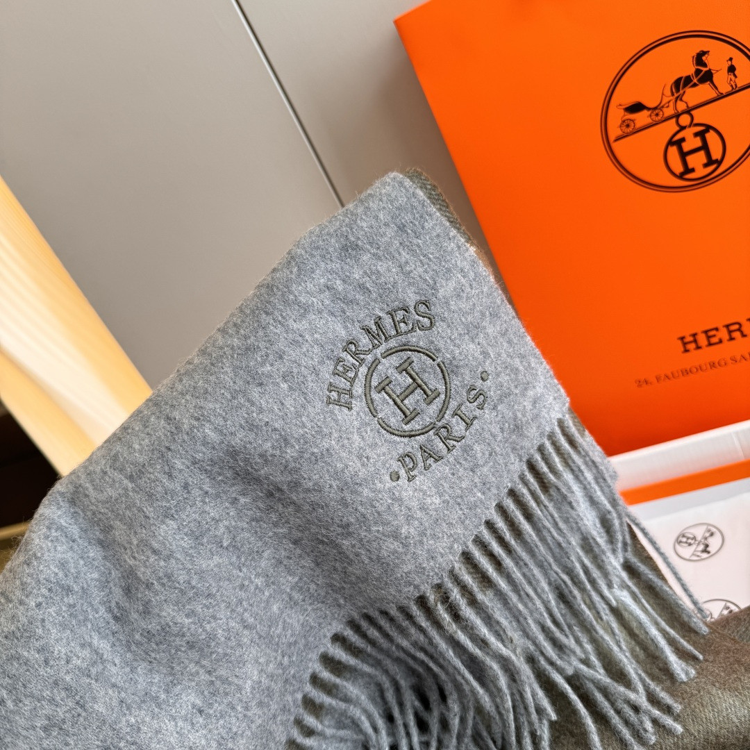 H**me5 scarf 30x180cm