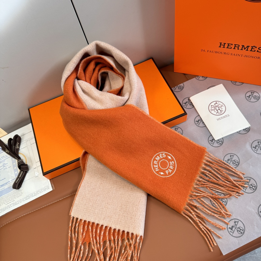 H**me5 scarf 30x180cm