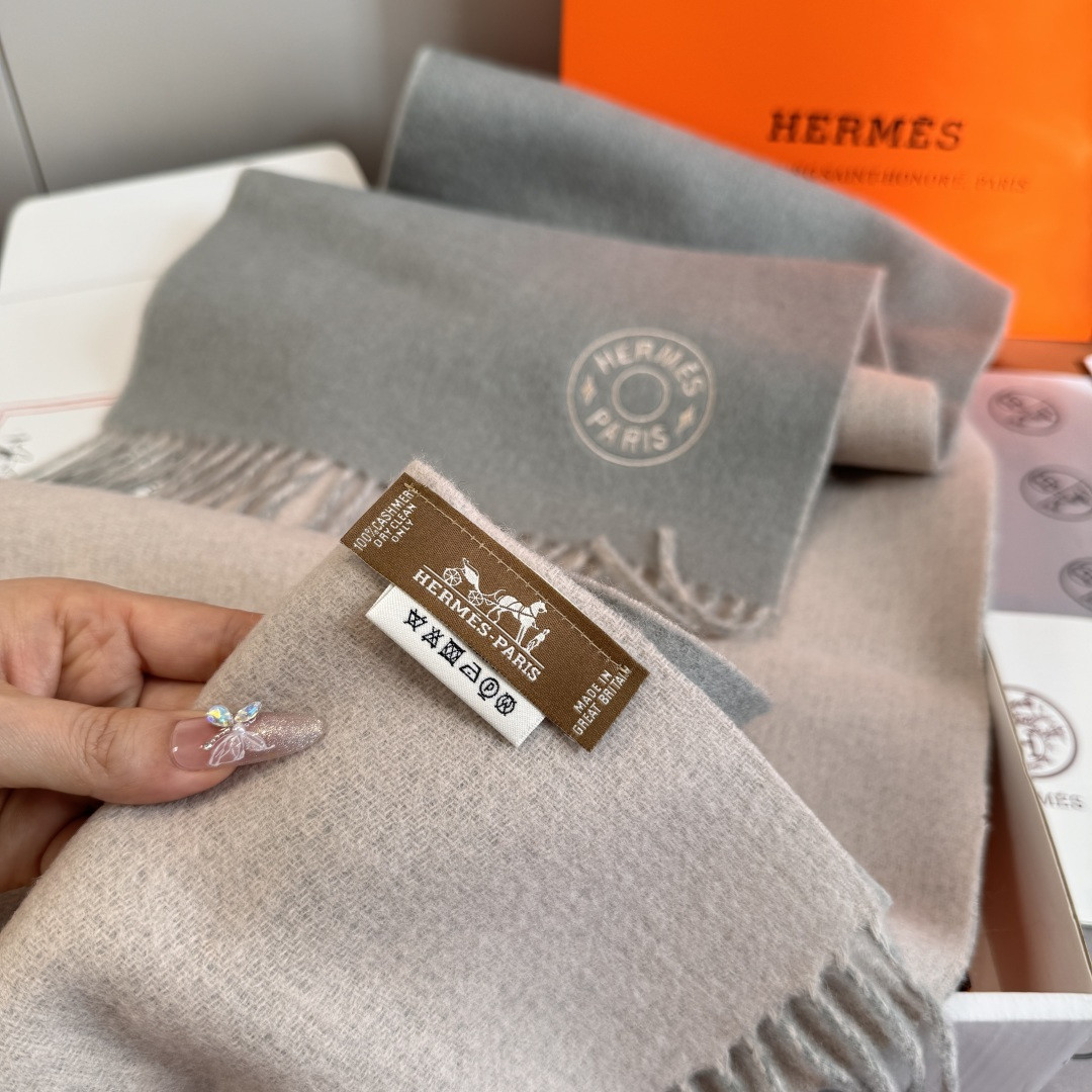 H**me5 scarf 30x180cm