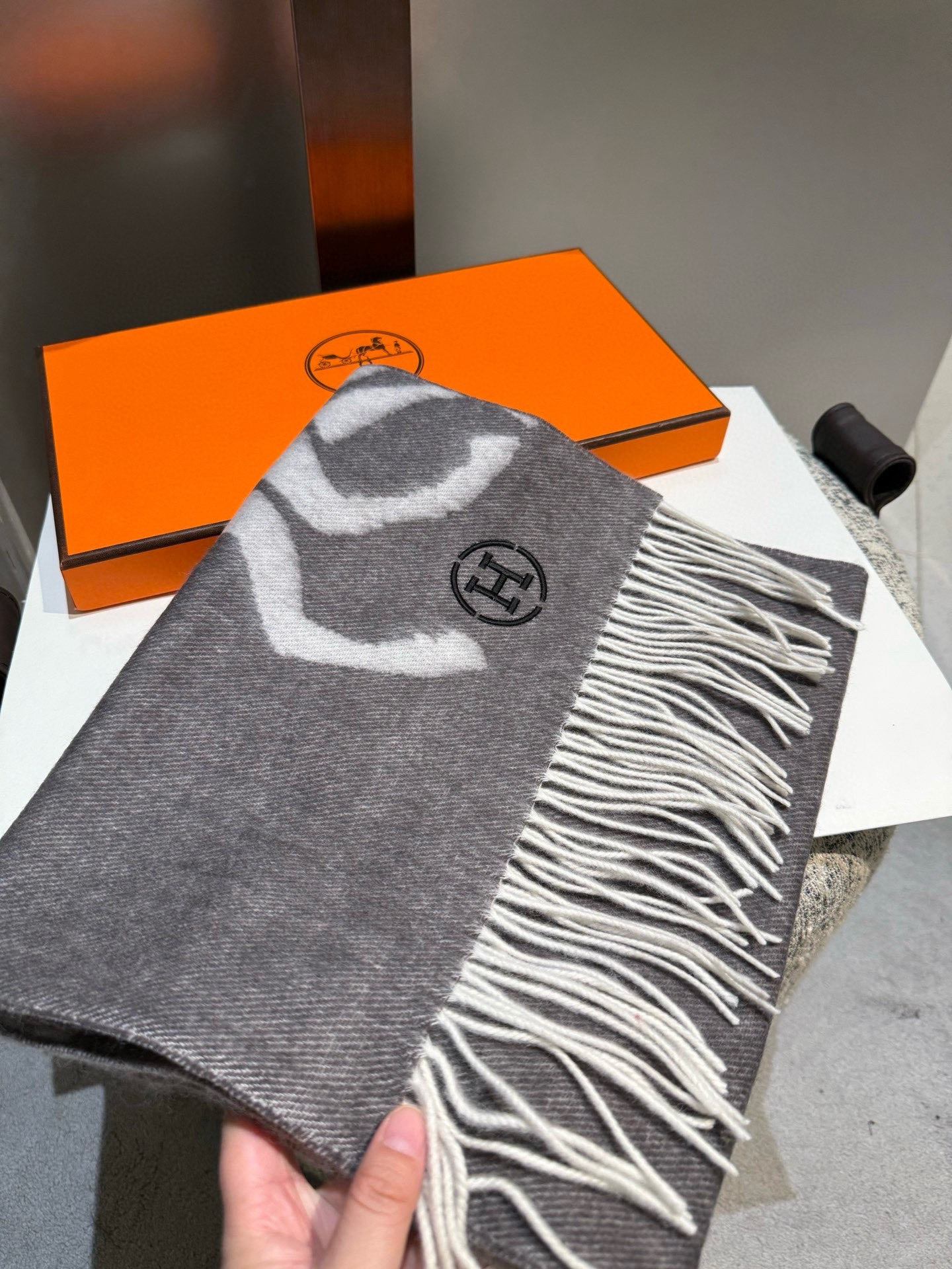 H**me5 scarf 30x180cm 100% wool