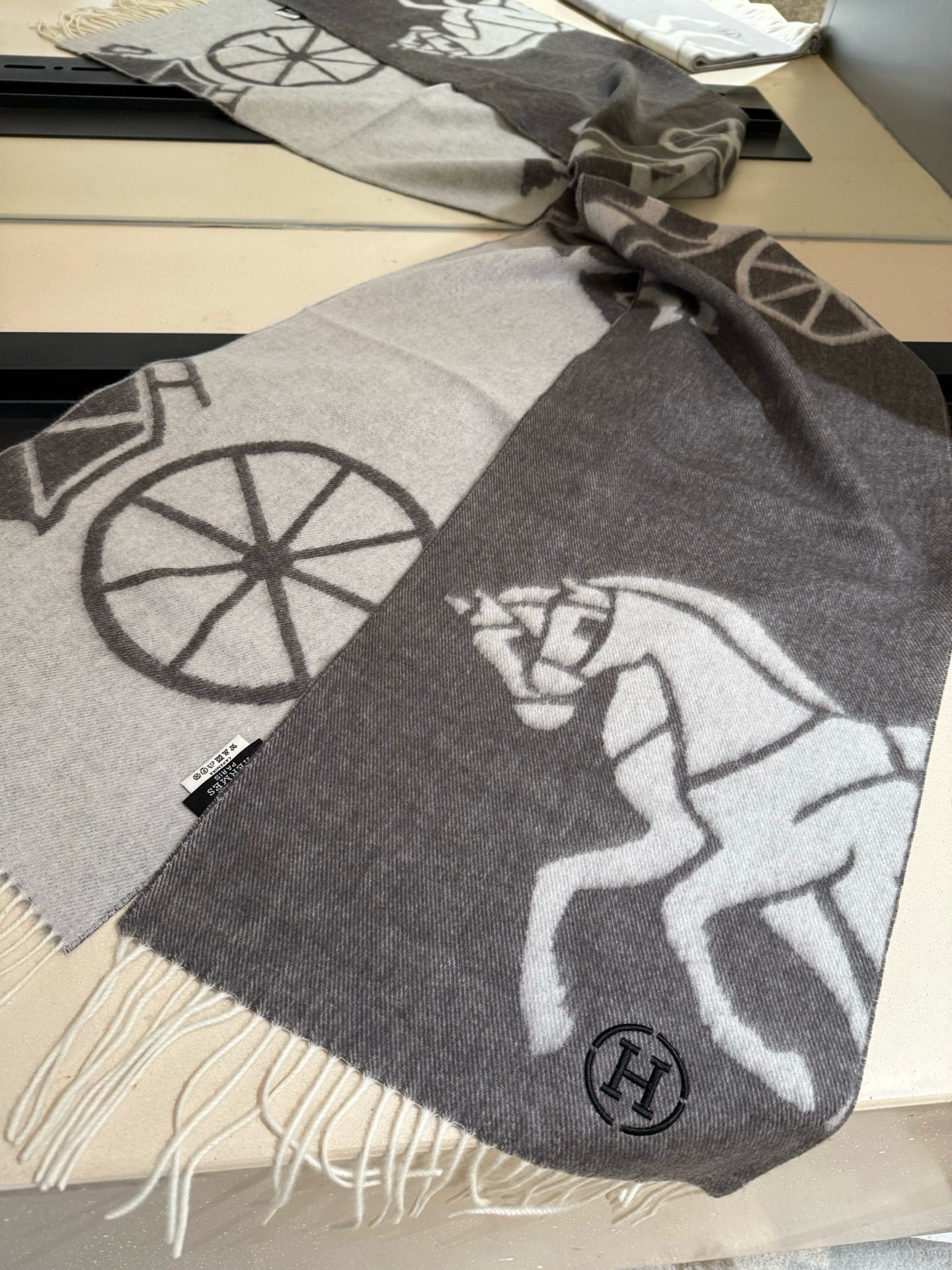 H**me5 scarf 30x180cm 100% wool