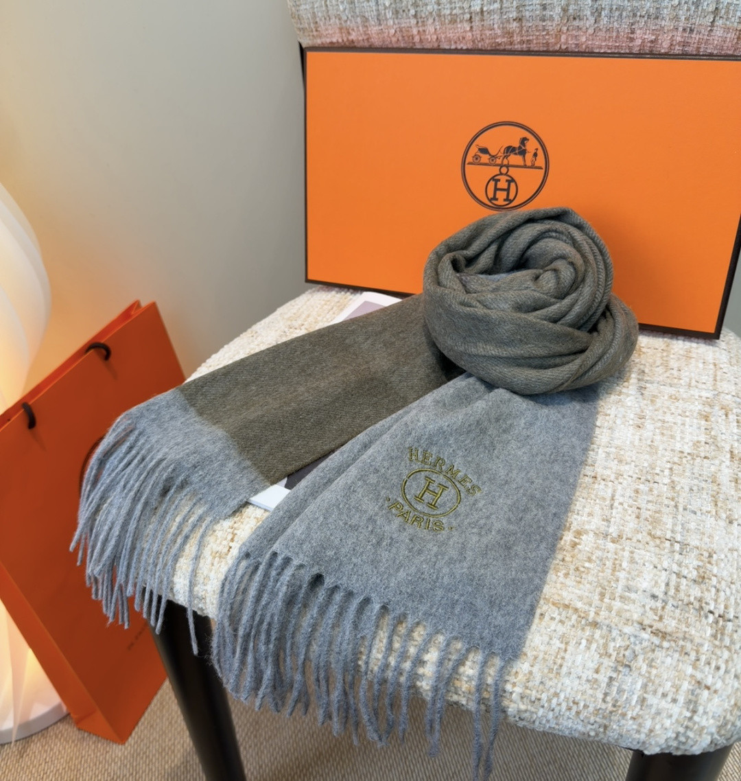 H**me5 scarf 35x190cm