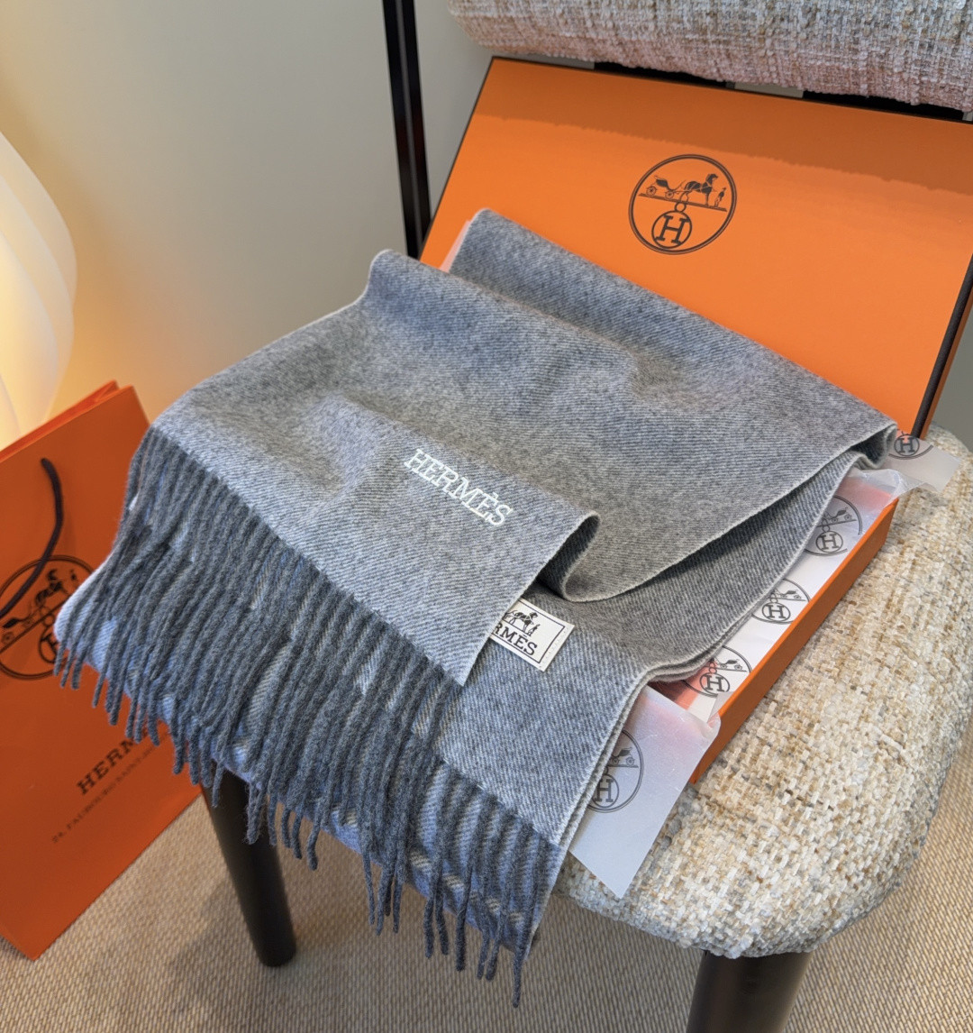 H**me5 scarf 35x190cm