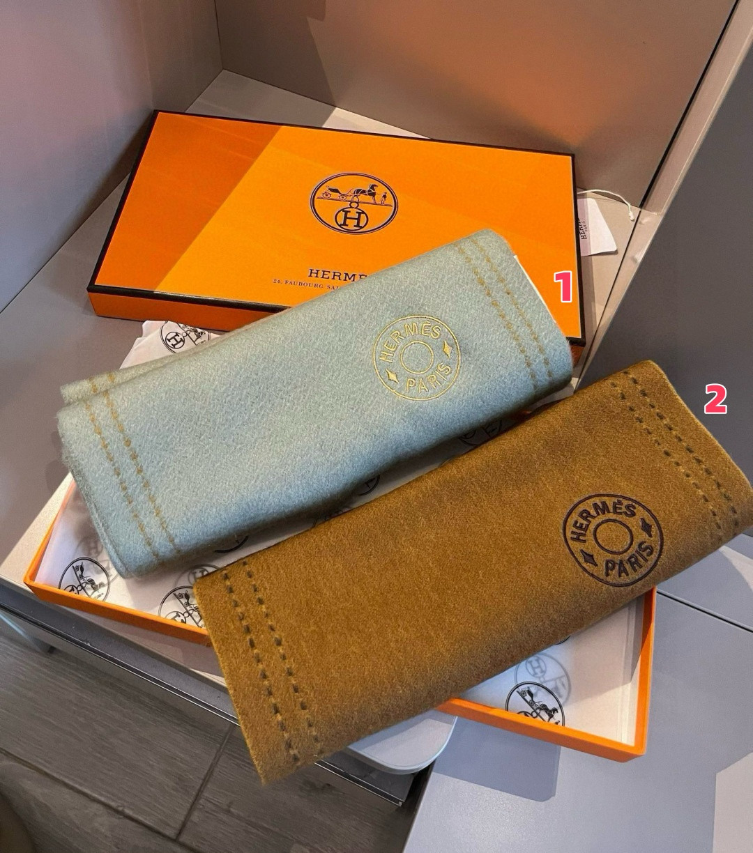 H**me5 scarf 30x180cm