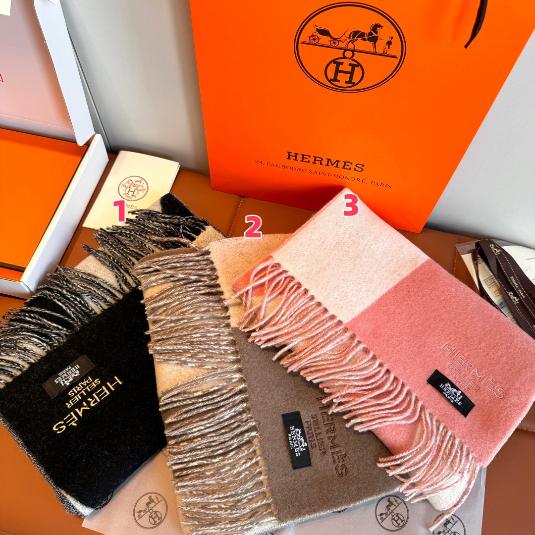 H**me5 scarf 30x180cm