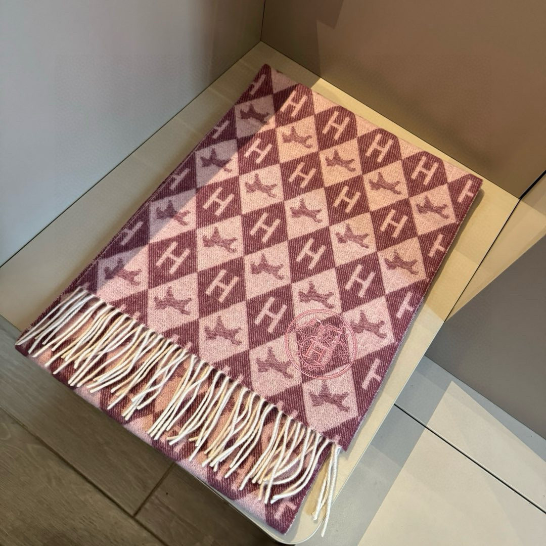 H**me5 scarf 32x180cm