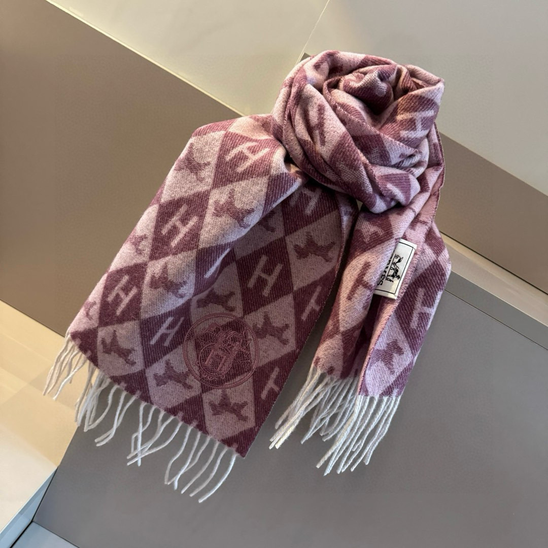 H**me5 scarf 32x180cm