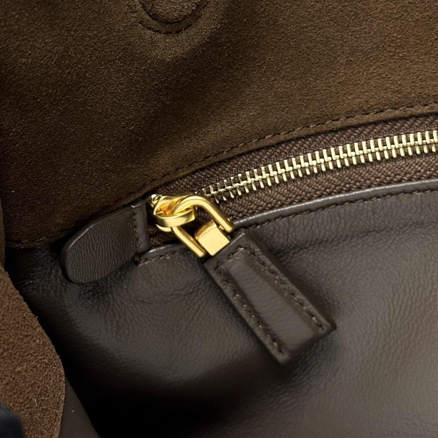 Pra*a Etude Large Suede Shoulder Bag 24.5x40.5cm