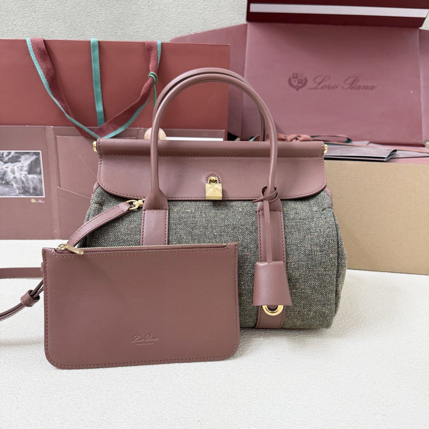 L0r0 P1ana Loom L25 25x18x12.5cm