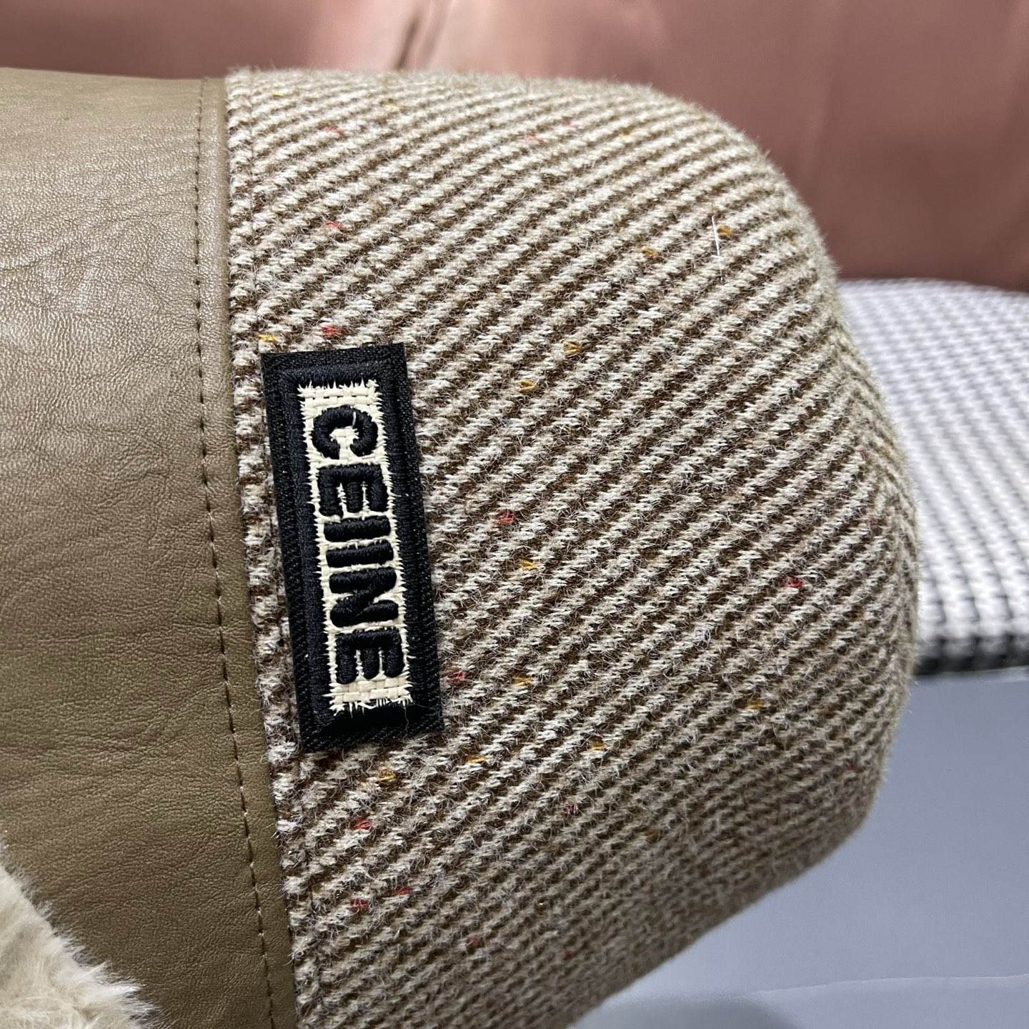 Ce1i*e bucket hat