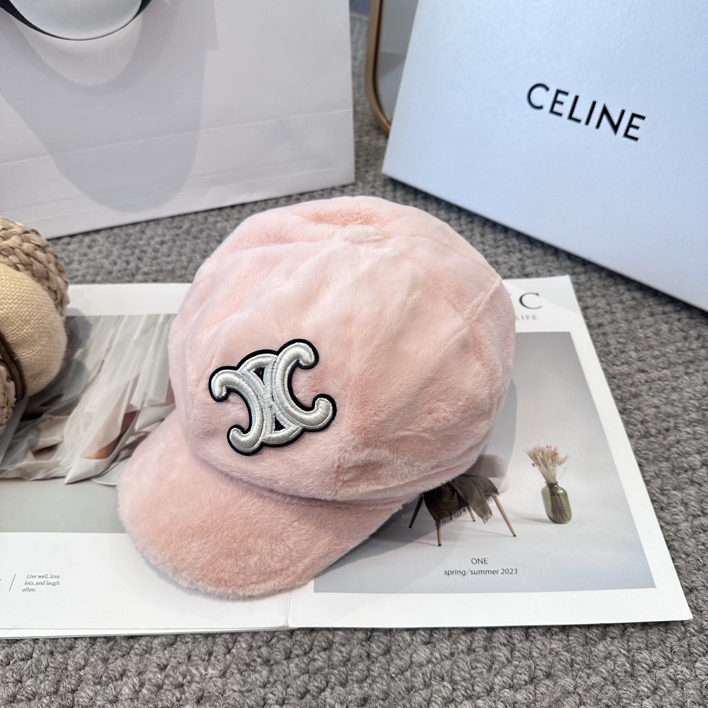 Ce1i*e newsboy cap