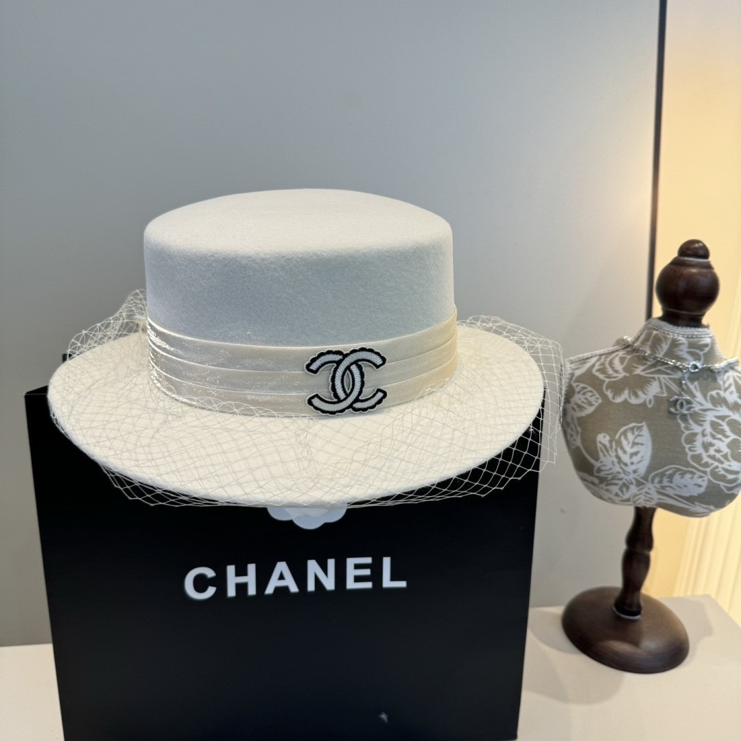Ch**el wool felt hat 57cm head circumference