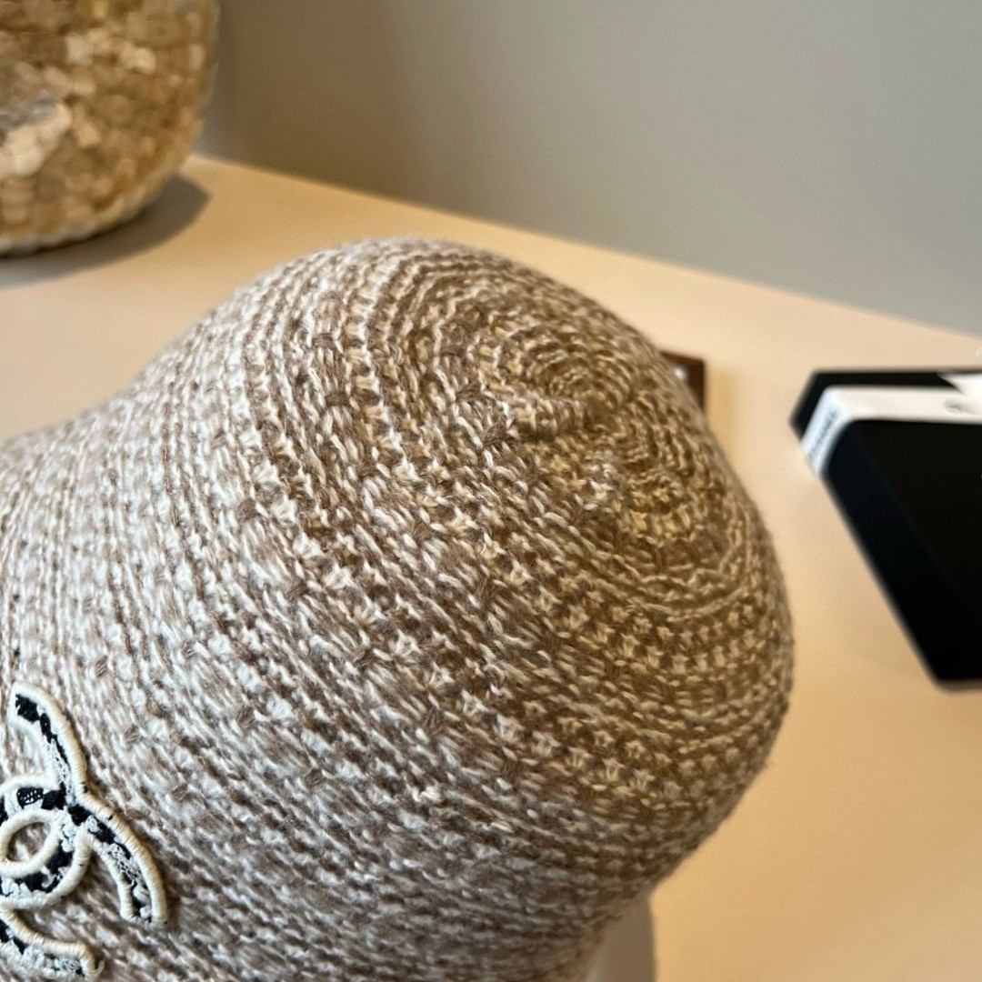 Ch**el knit bucket hat