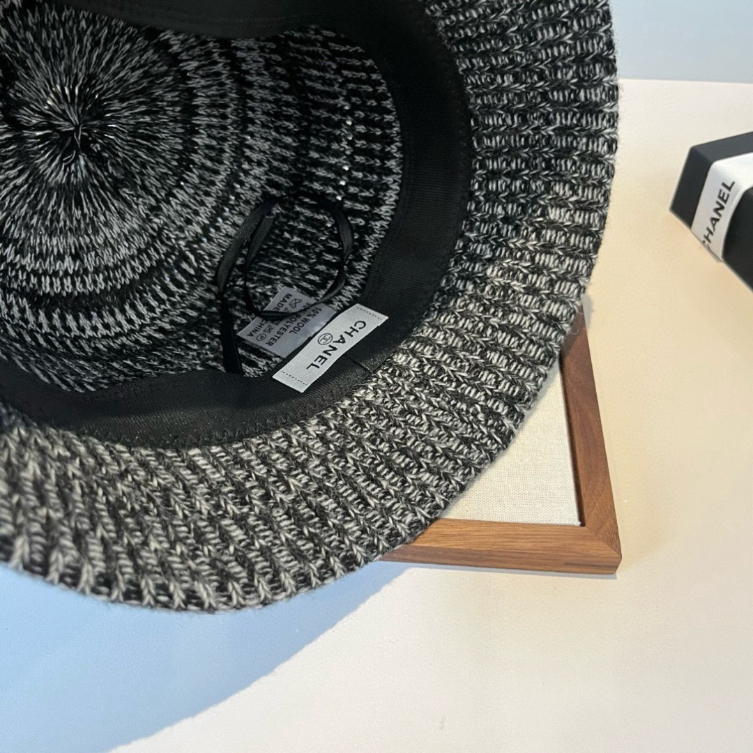 Ch**el knit bucket hat