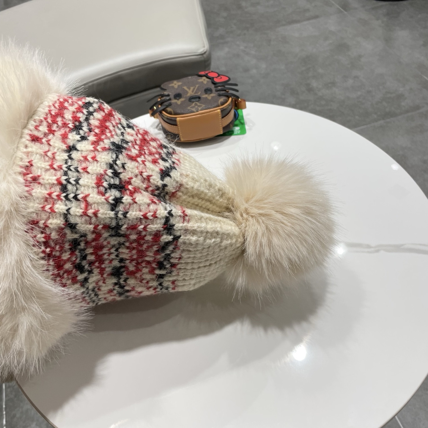 Ch**el hat